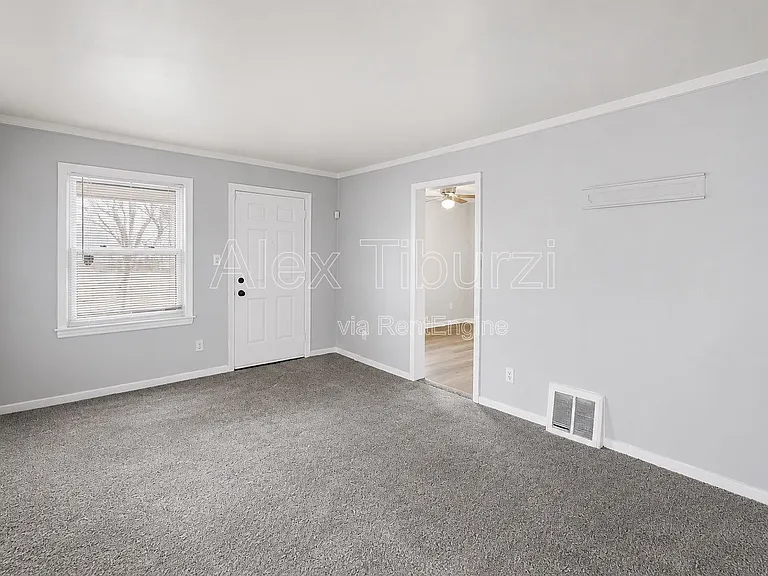 6301 Lodewyck St — Photo 9