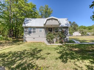 51 Cedar Cir, West Point, GA 31833
