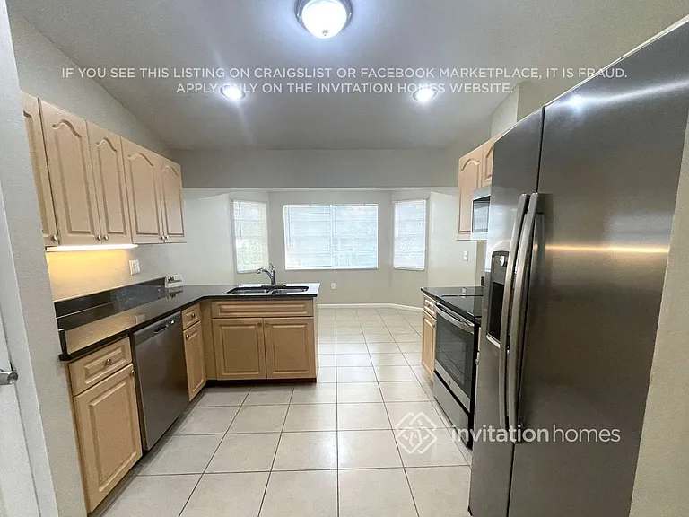 630 SW 29th St — Photo 6