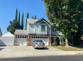 692 N Burl Ave, Clovis, CA 93611