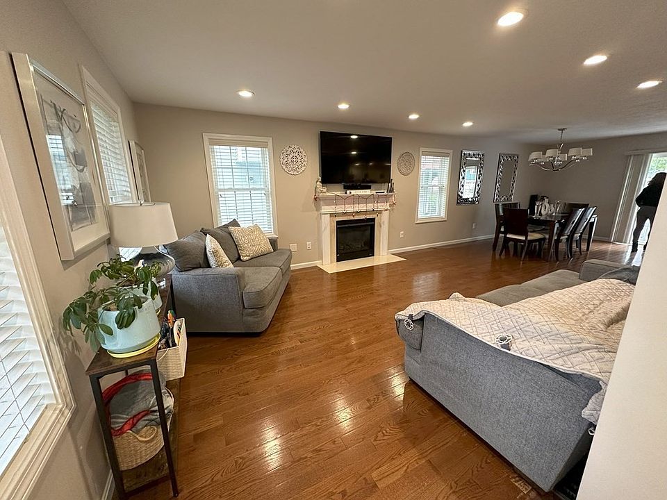 17 Basswood Blvd 17, Worcester, MA 01605 Zillow