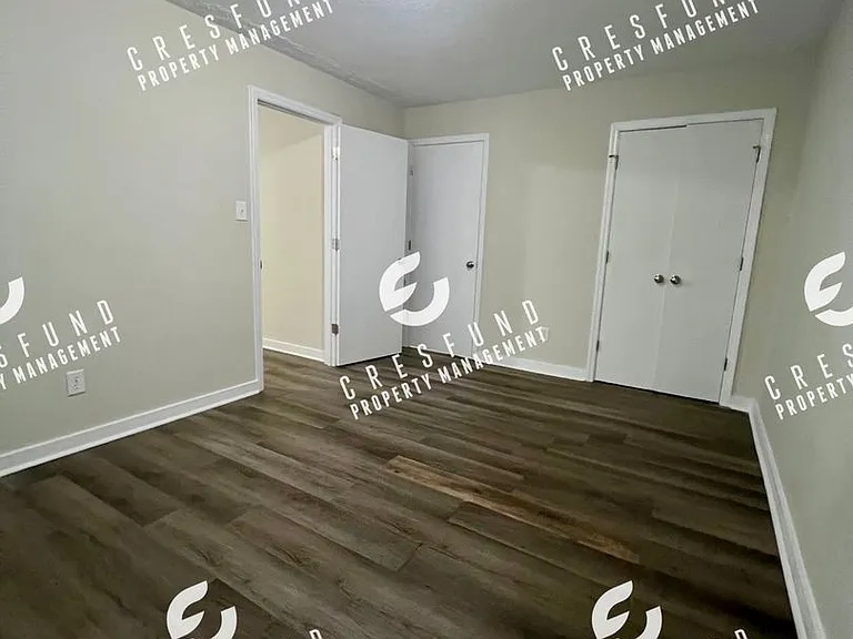 Spacious 1 BR 1 Bath Bottom Unit - Ready for Move In Today! — Photo 9