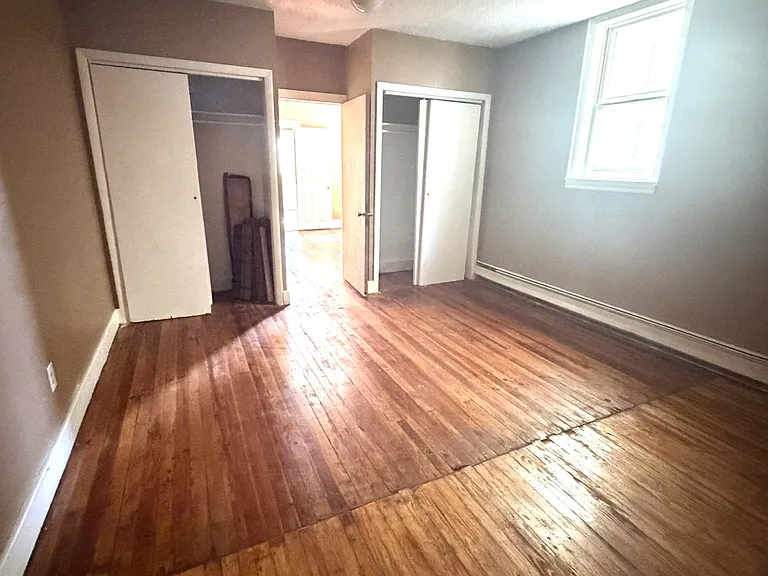 303 E Grove St #2 — Photo 11