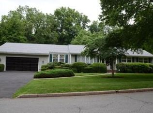 2 Prince Rd, Parsippany, NJ 07054