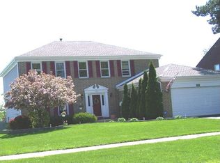 125 N Wilke Rd, Palatine, IL 60074