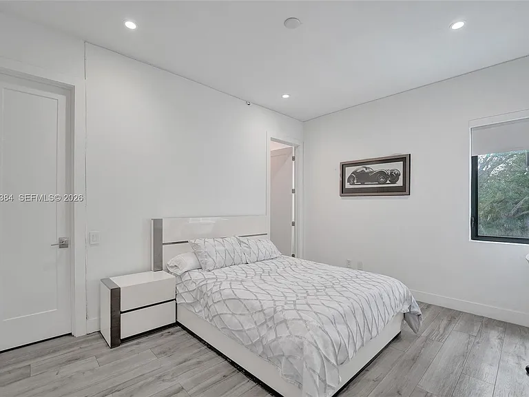 5742 Brookfield Cir E — Photo 13
