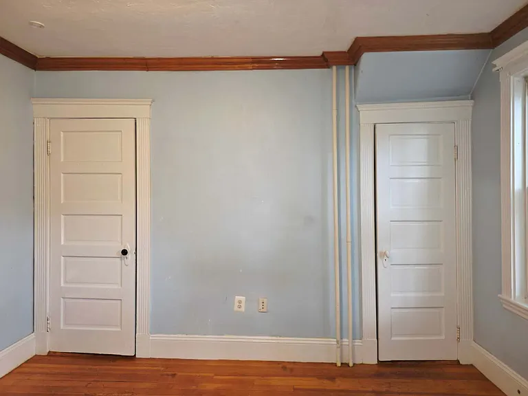 19 Woodward St — Photo 3