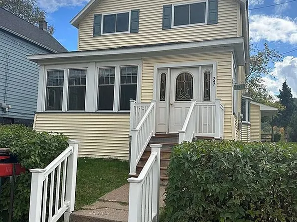 747 S Pine St, Ishpeming, MI 49849