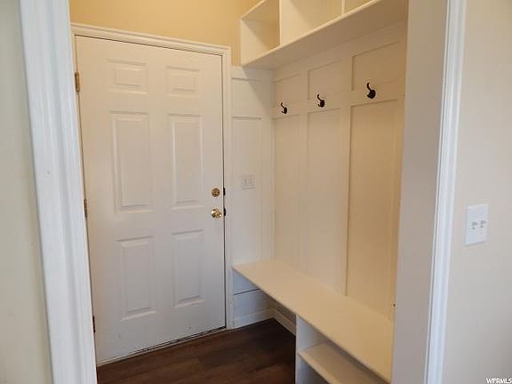 4th image of 4072 S Sandpiper Ln