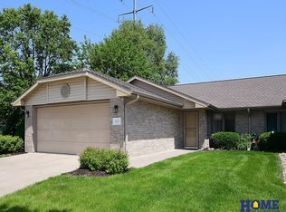 8010 Arrow Ridge Rd, Lincoln, NE 68506