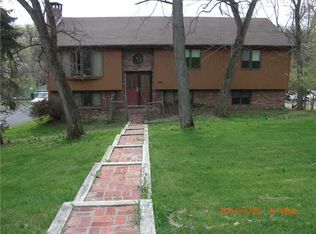 109 Locust Ln, Pittsburgh, PA 15241