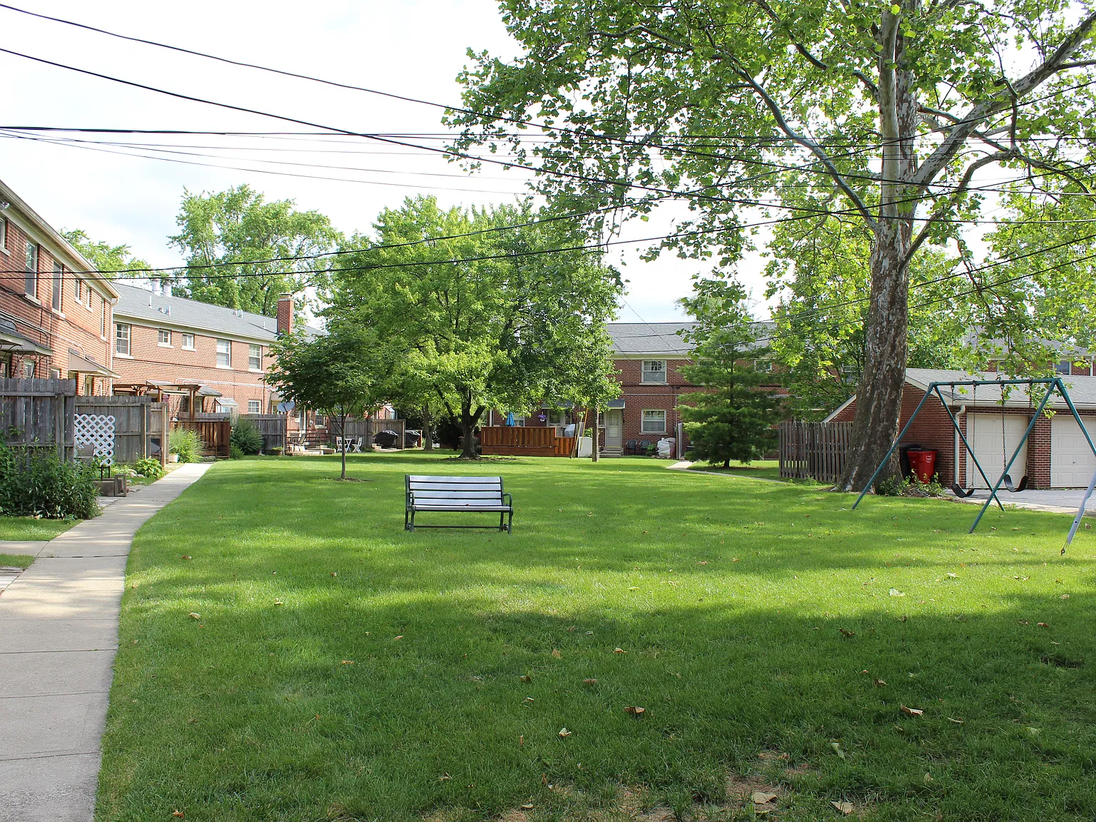 2 bed, 1.5 bath, 1458 sqft, $1,500 — Photo 3
