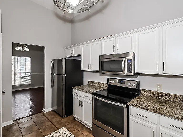 12829 Fox Bend Ln — Photo 9