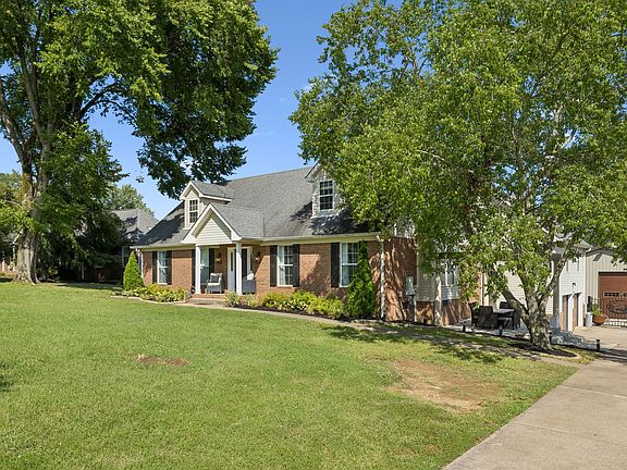 3rd image of 1010 Jensen Ln