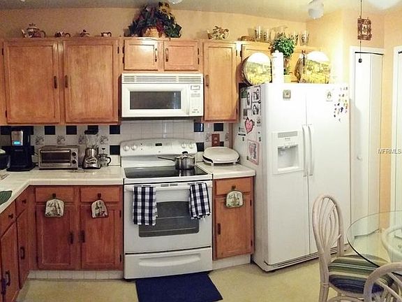 2nd image of 2788 Lancaster Ct