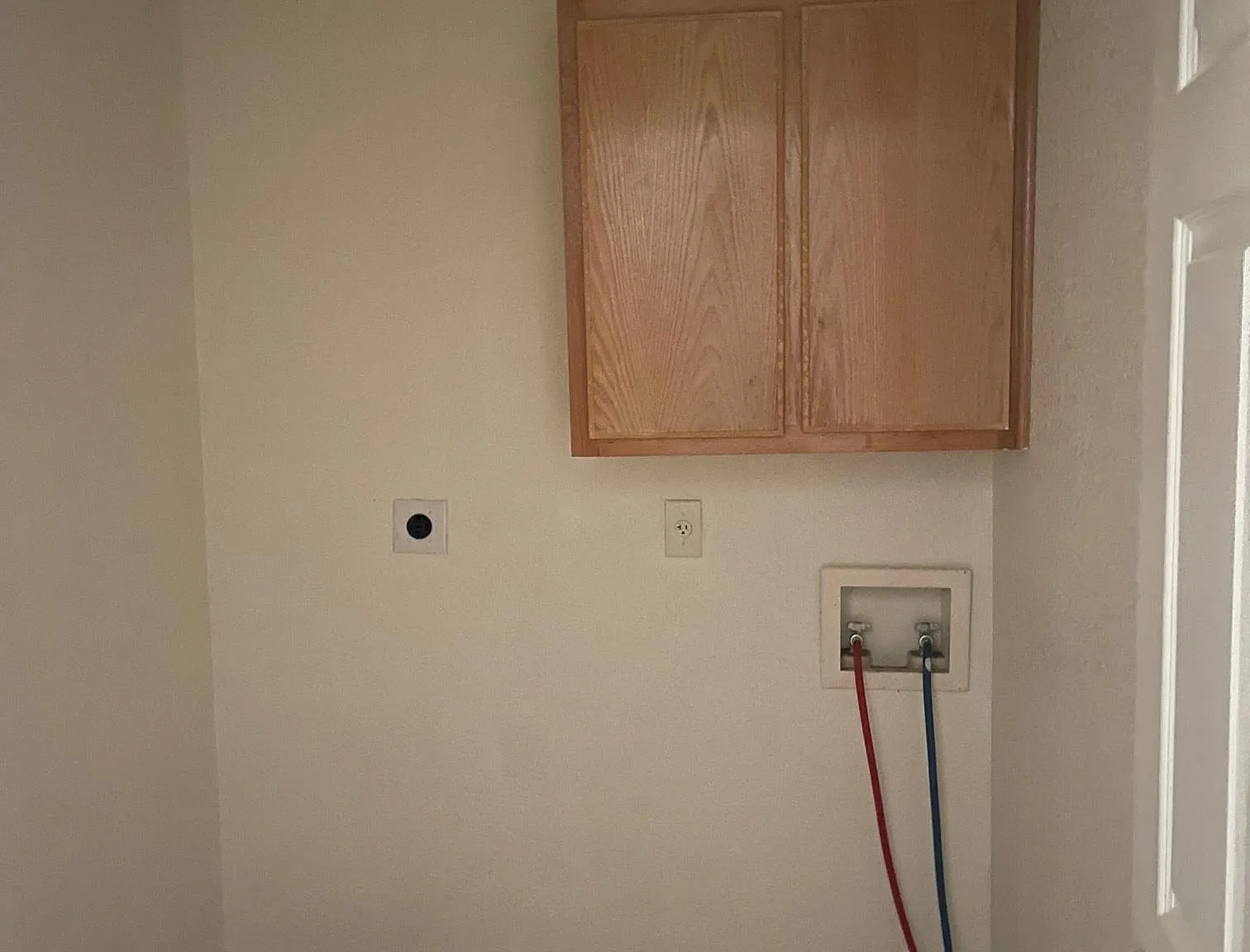 2 bed, 1.5 bath, 980 sqft, $750 — Photo 2