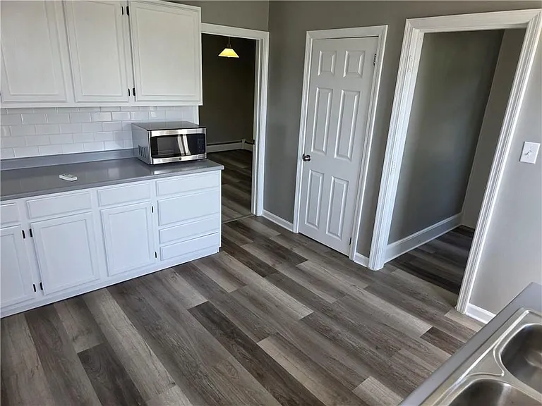 216 Maplewood Ave — Photo 12