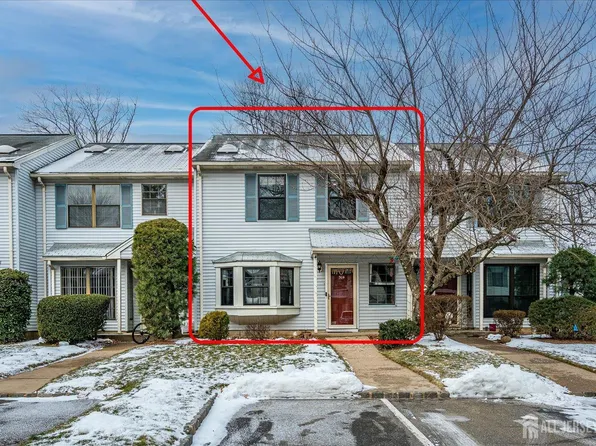 304 Maplecrest Rd, Edison, NJ 08820