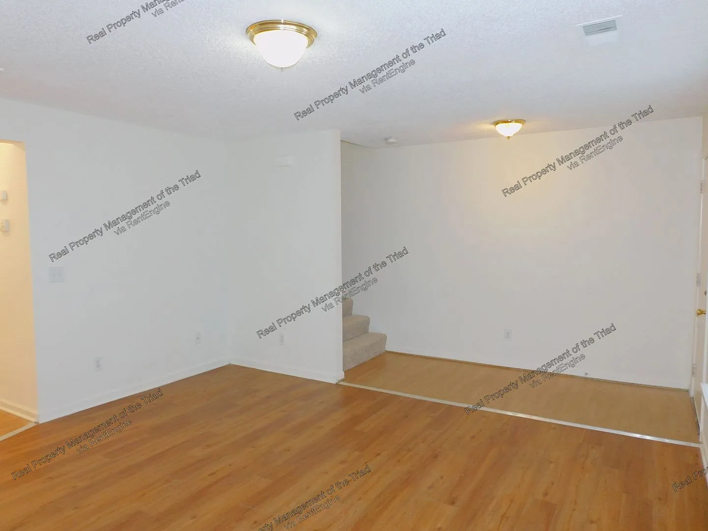 3 bed, 2.5 bath, 1280 sqft, $1,260 — Photo 4