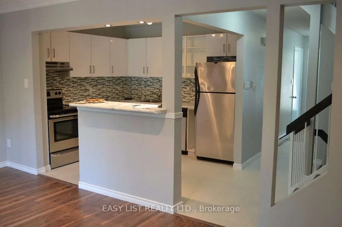 5 bed, $3,299 — Photo 2