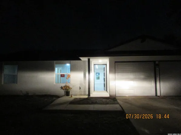 6722 STONE LAKE DR, San Antonio, TX 78244