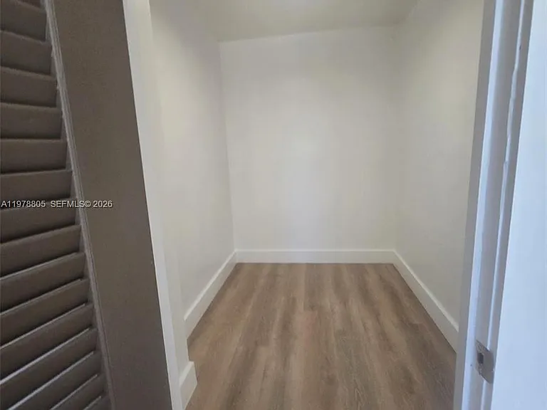 9800 W Bay Harbor Dr #305 — Photo 12