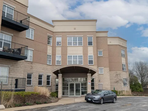 10900 West Bluemound ROAD #300, Wauwatosa, WI 53226