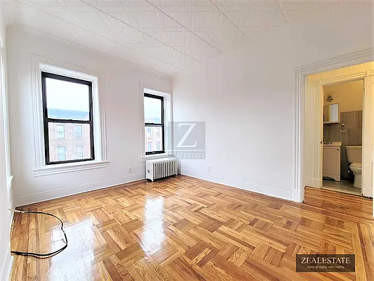 Rented by ZealEstate Group Inc | media 37