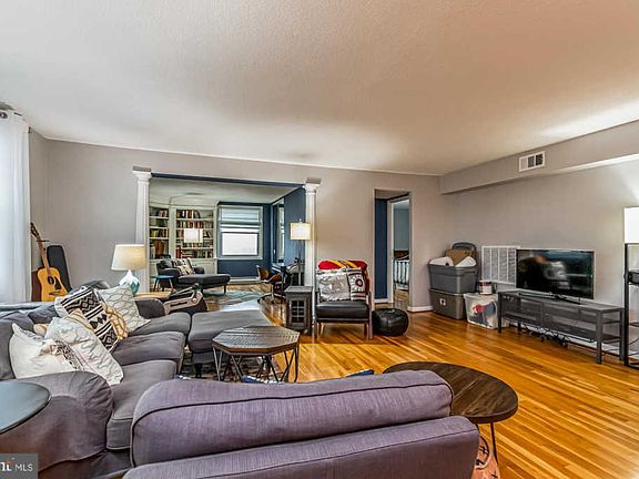 3rd image of 1101 Saint Paul St Unit 1507
