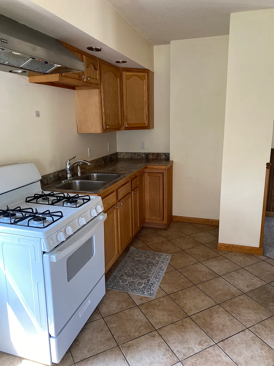 Building Photo - 226 3rd St #2