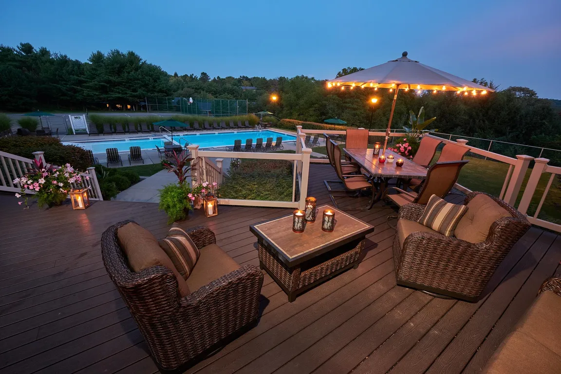 Deck