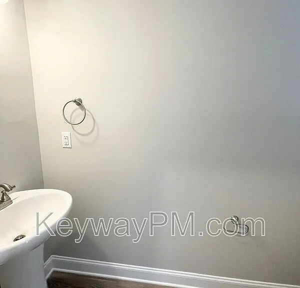 301 Sumac Trl — Photo 4