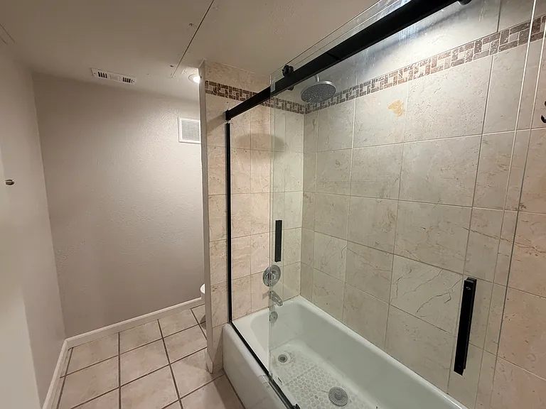 6808 Eastridge Dr #22 — Photo 12