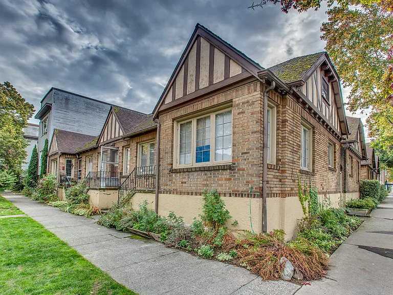 Theresa Renee Apartments — Photo 10