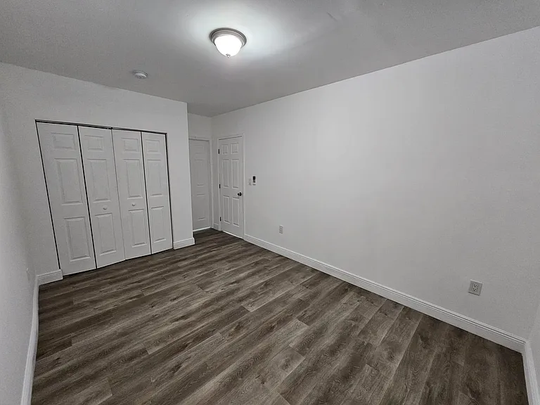 3031 NW 15th St #1 — Photo 11