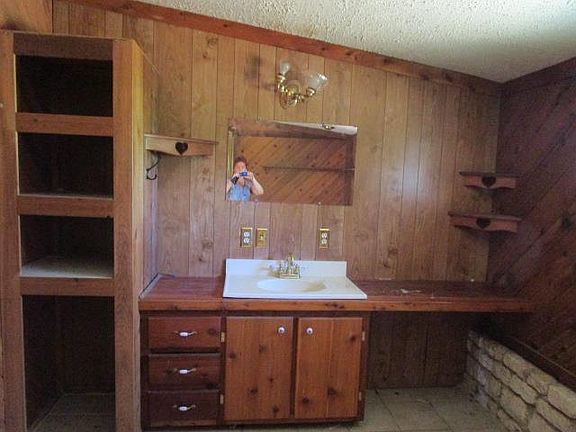 5th image of 1417 Redbird Dr