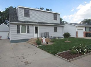 2520 Boyce St, Hastings, NE 68901