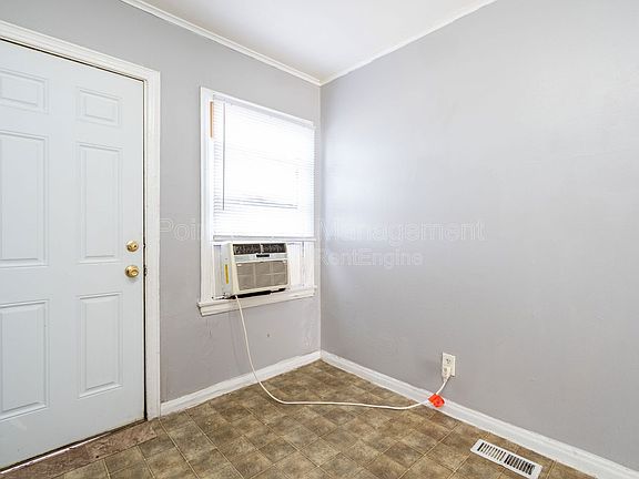 4th image of 1728 N Holyoke Ave #3