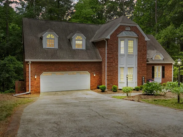 5517 N Hawthorne Way, Raleigh, NC 27613