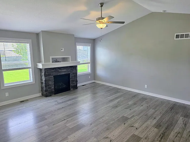 701 Bradford Dr — Photo 12