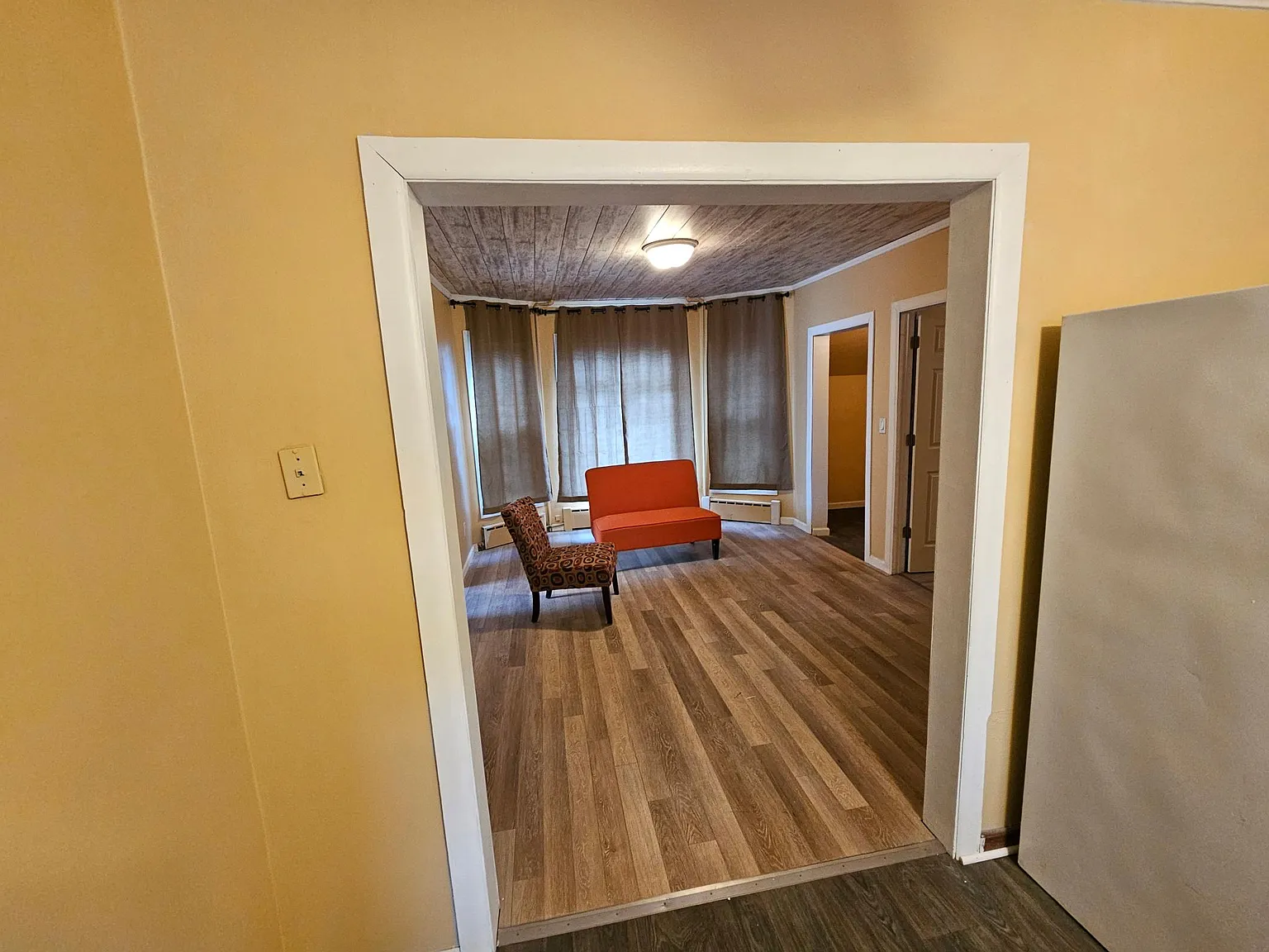 2 bed, 850 sqft, $1,550 — Photo 4
