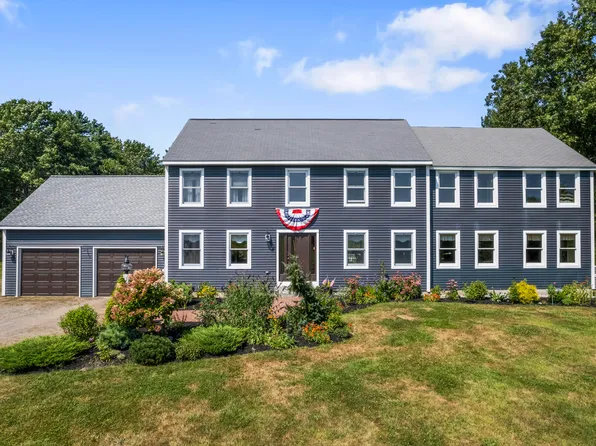 19 Dundee Road, Gorham, ME 04038