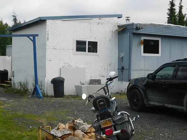 1408 Daniel St, North Pole, AK 99705