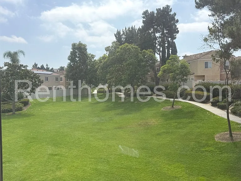 824 Caminito Estrella — Photo 16