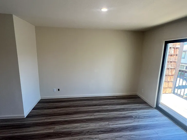 415 Dela Vina Ave #C — Photo 5