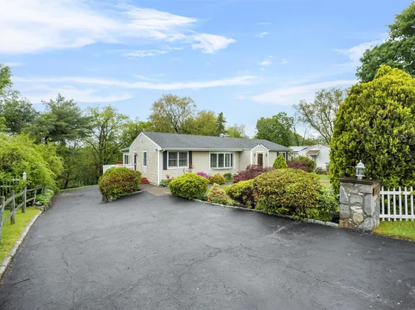 32 Boniello Drive, Mahopac, NY 10541