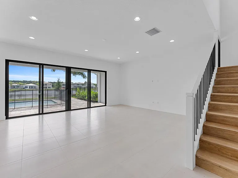 20062 Hirono Ln — Photo 24