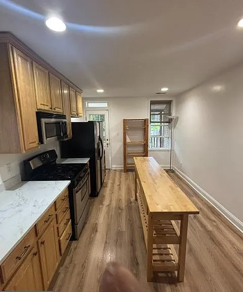 315 E 29th St — Photo 13