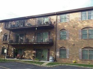 1360 Kimberly Ridge Rd APT 114, Bettendorf, IA
