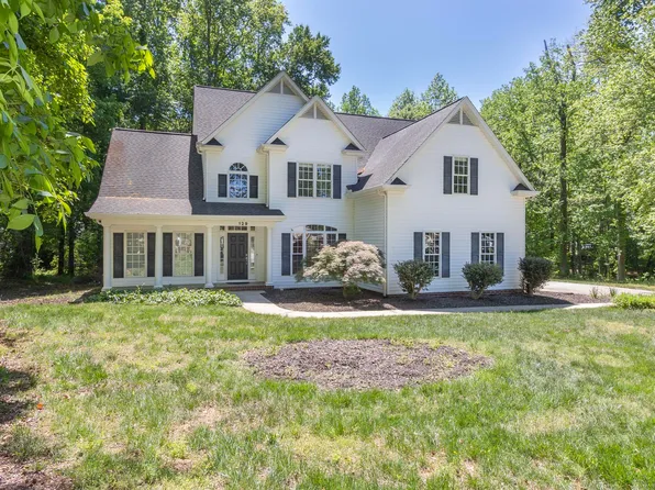 129 Sommerset Ln, Easley, SC 29642